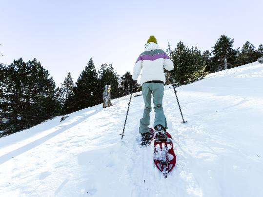 Randonnées en raquettes Ushuaia The Mountain Hotel Arinsal Randonnées en raquettes Ushuaia The Mountain Hotel Arinsal