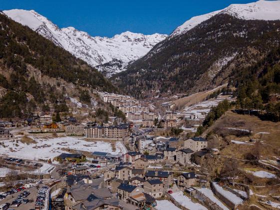 Le seul établissement du village accessible à ski Ushuaia The Mountain Hotel Arinsal Le seul établissement du village accessible à ski Ushuaia The Mountain Hotel Arinsal