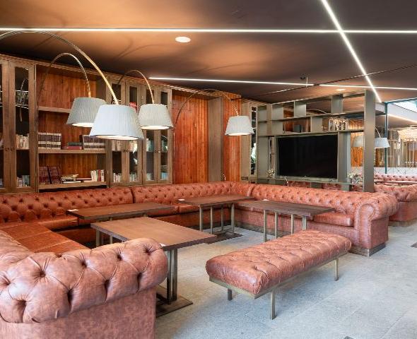 Salle de lecture Ushuaia The Mountain Hotel Arinsal Salle de lecture Ushuaia The Mountain Hotel Arinsal